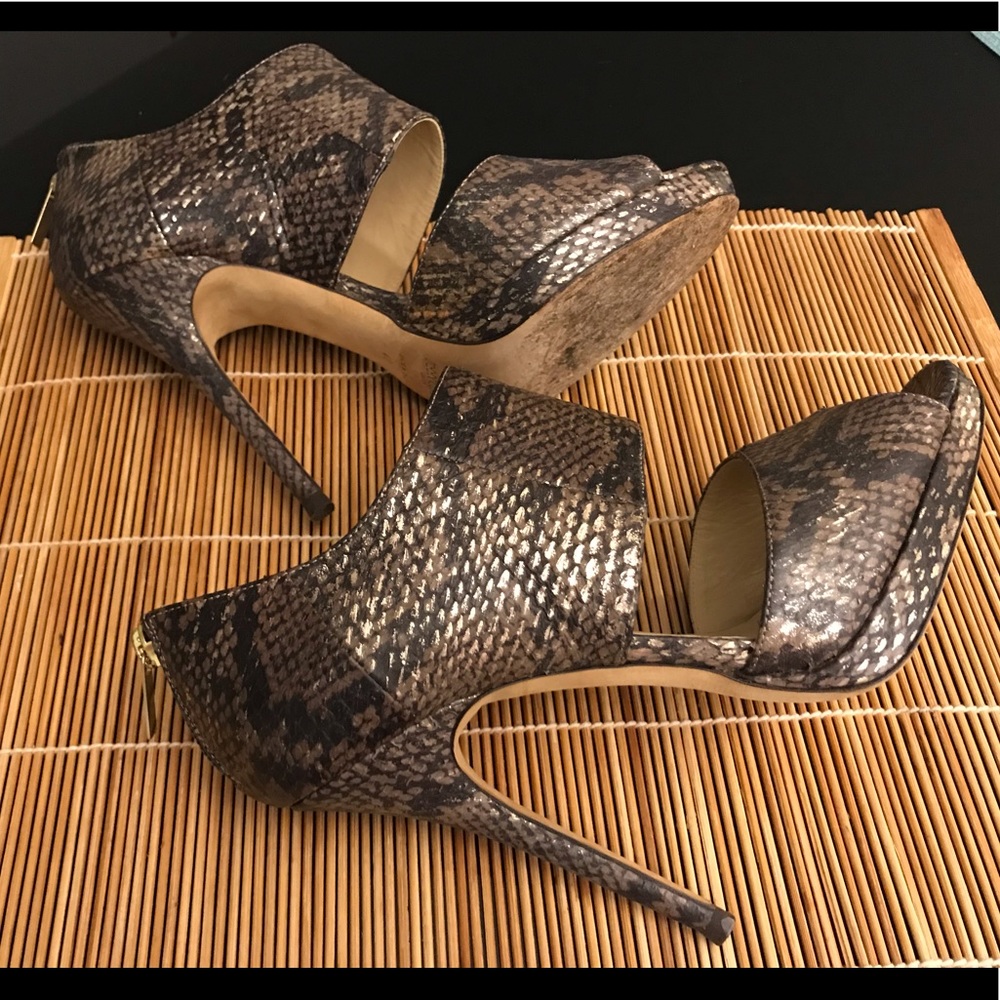 Authentic Private Jimmy Choo Multicolor Python Le… - image 5